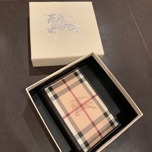 Burberry leather passport and card wallet